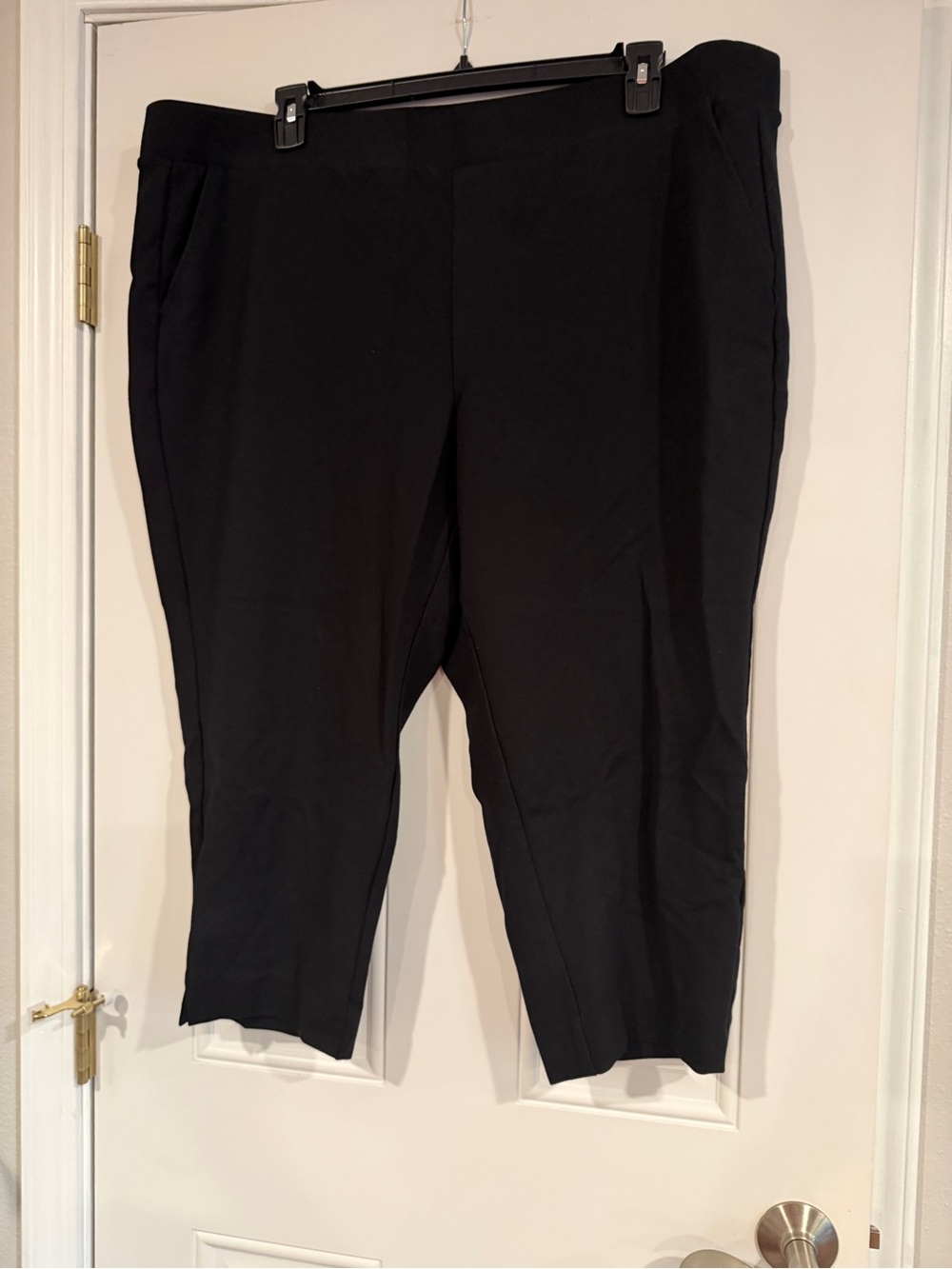 torrid Black Cropped Stretch Ponte Pants